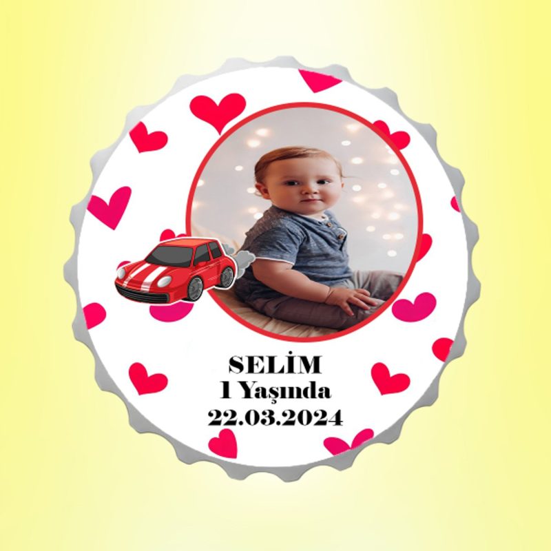 Arabalı Resimli İsimli Kalp Desenli Kapak Magnet Açacak Kişiye Özel