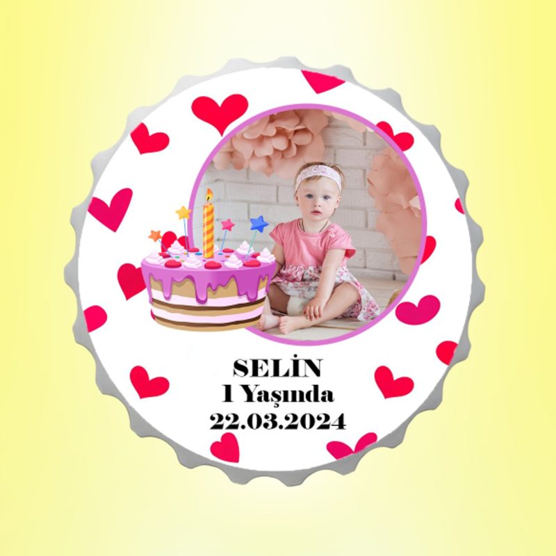 Doğum Günü Pastalı Resimli İsimli Kalp Desenli Kapak Magnet Açacak Kişiye Özel